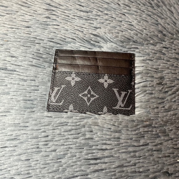 COPY Louis Vuitton Wallet!!! - Picture 2 of 2